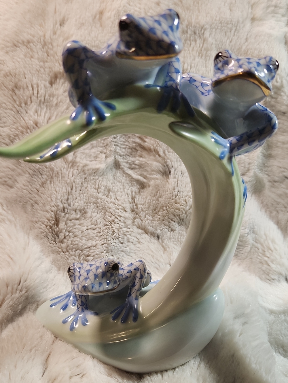 Herend Three Tree Frogs On Palm Leaf 15269 Blue Fishnet Gump's Box